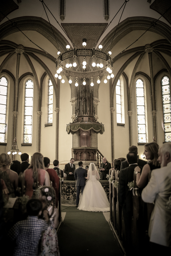 Destination wedding in Budapest